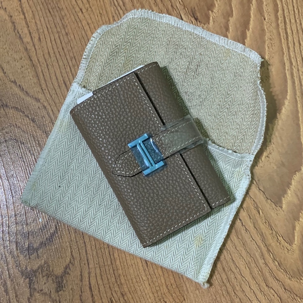 NWOT Hermès Wallet
